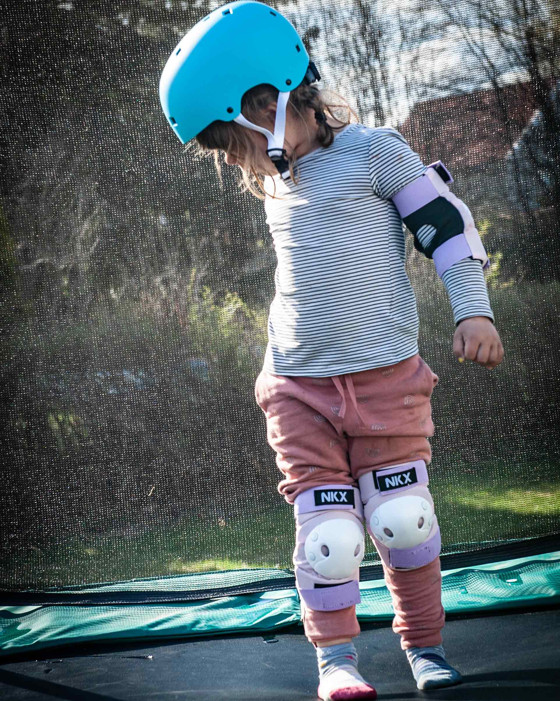 NKX Brain Saver-certifierad skateboardhjälm