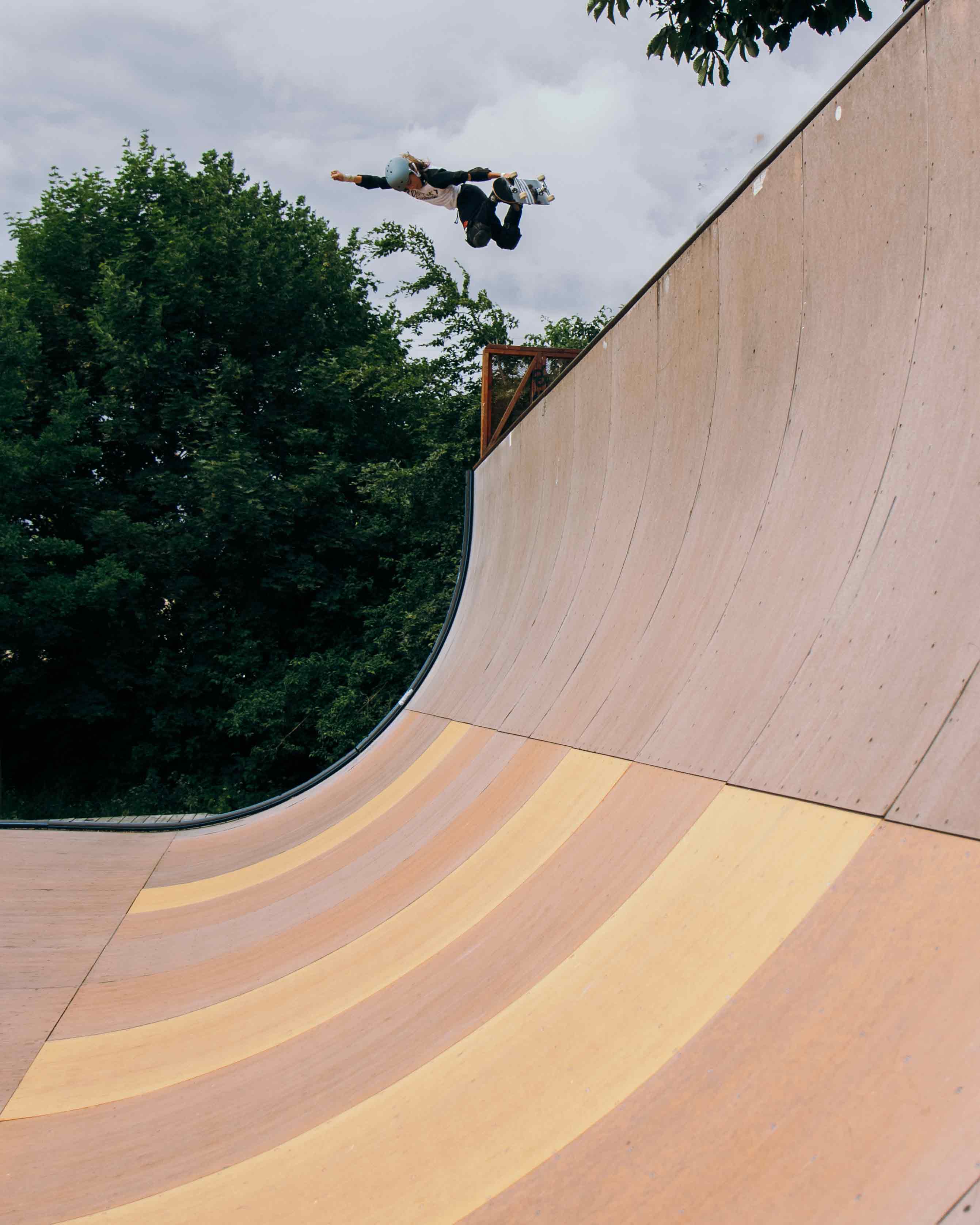 NKX Carbon Pro Skateboard
