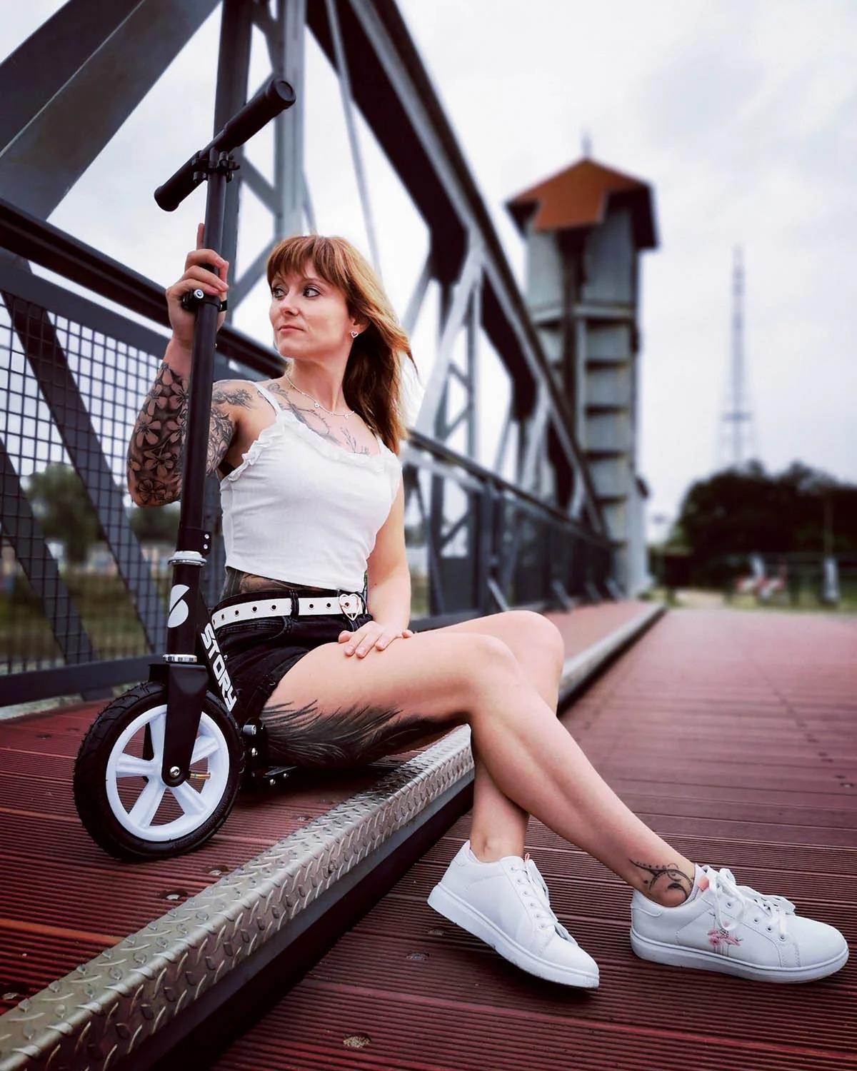 Story Civic Comfort Luft-hjul Hopfällbar Sparkcykel