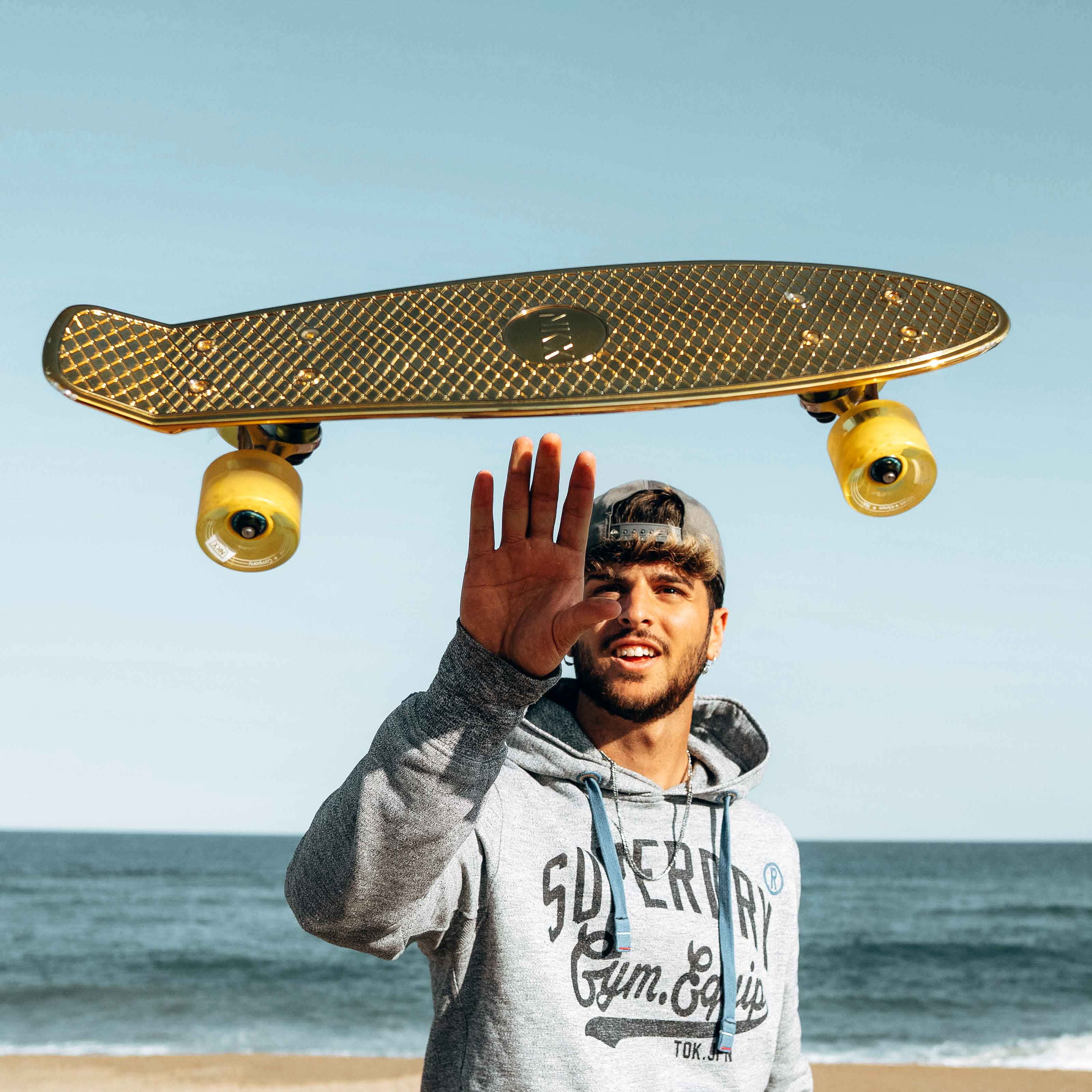 NKX Deluxe Skateboard 22"