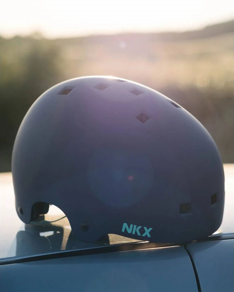 NKX Brain Saver-certifierad skateboardhjälm