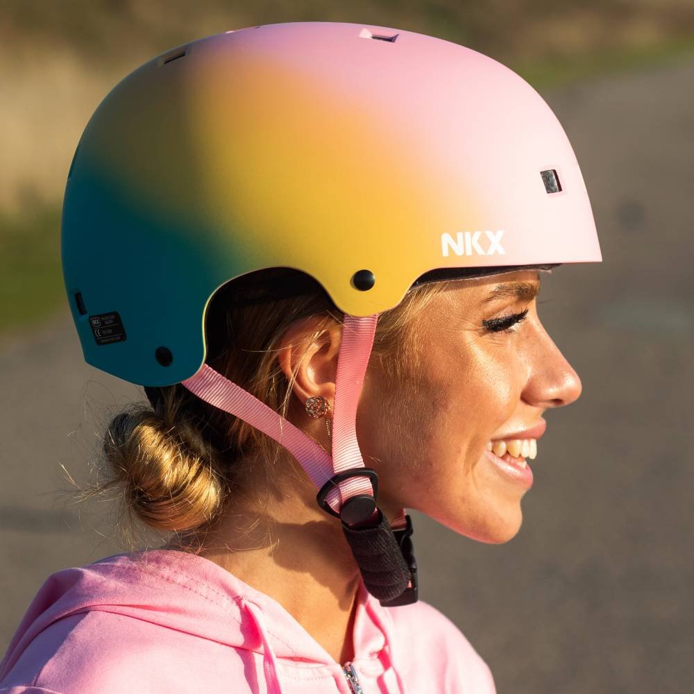 NKX Brain Saver-certifierad skateboardhjälm