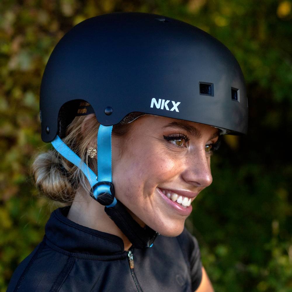 NKX Brain Saver-certifierad skateboardhjälm
