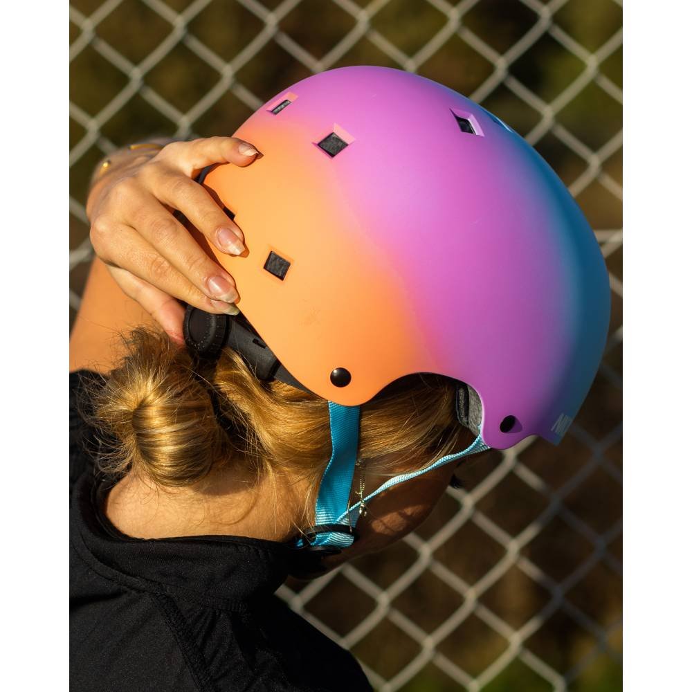NKX Brain Saver-certifierad skateboardhjälm